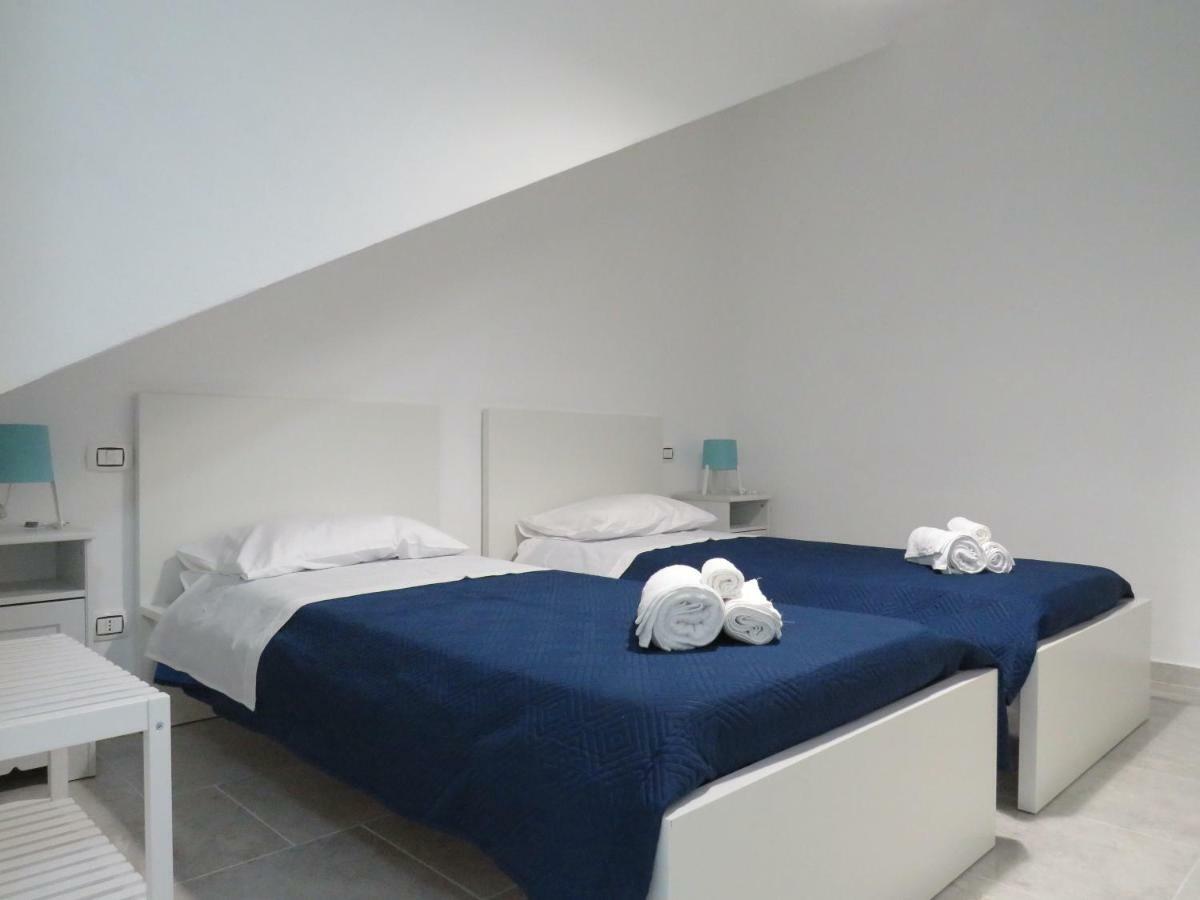 Casa Vacanza Afe A Pochi Passi Dal Mare Mattinata Bagian luar foto