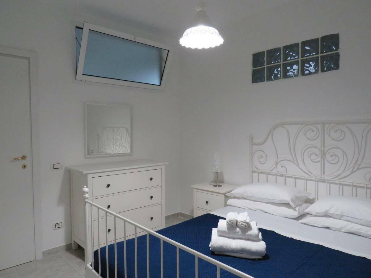 Casa Vacanza Afe A Pochi Passi Dal Mare Mattinata Bagian luar foto